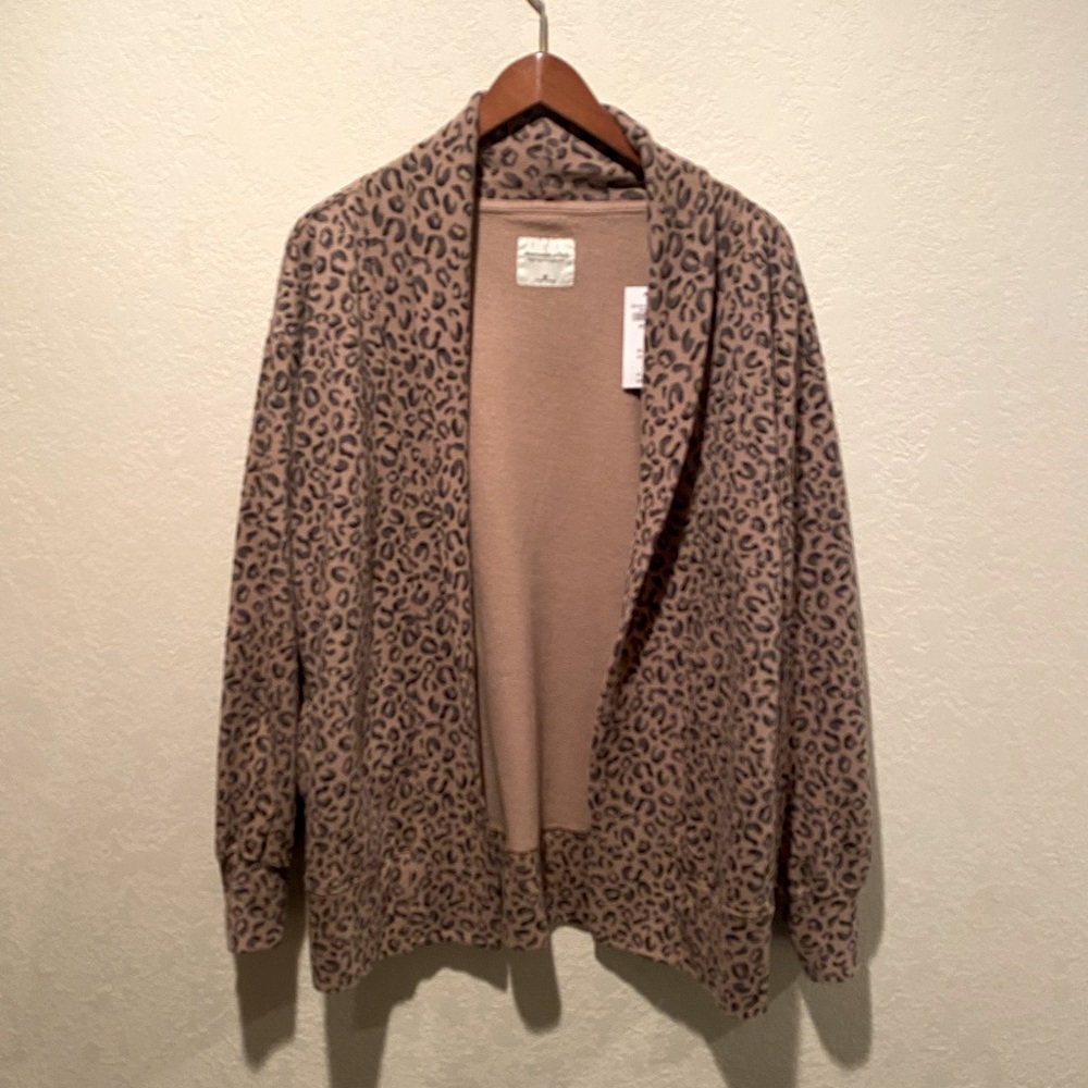 NWT Abercrombie & Fitch Leopard Print Sweater
